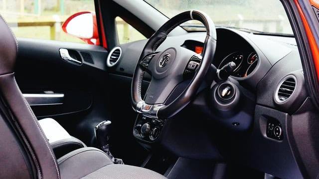 What's the inside in 2022 vauxhall mokka?