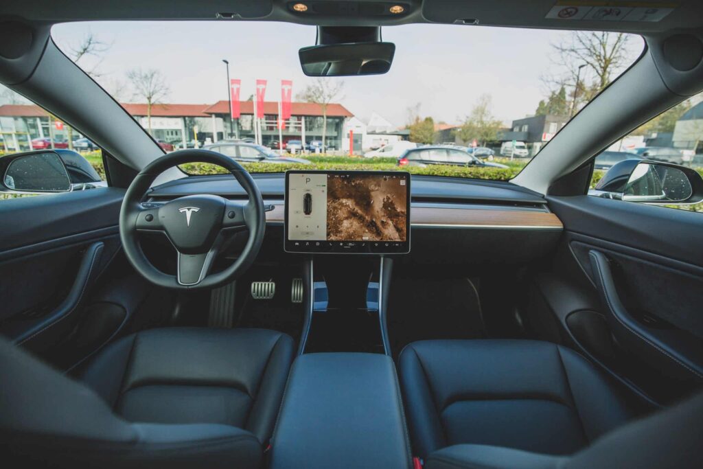 What's it like inside in 2022 tesla model 3?