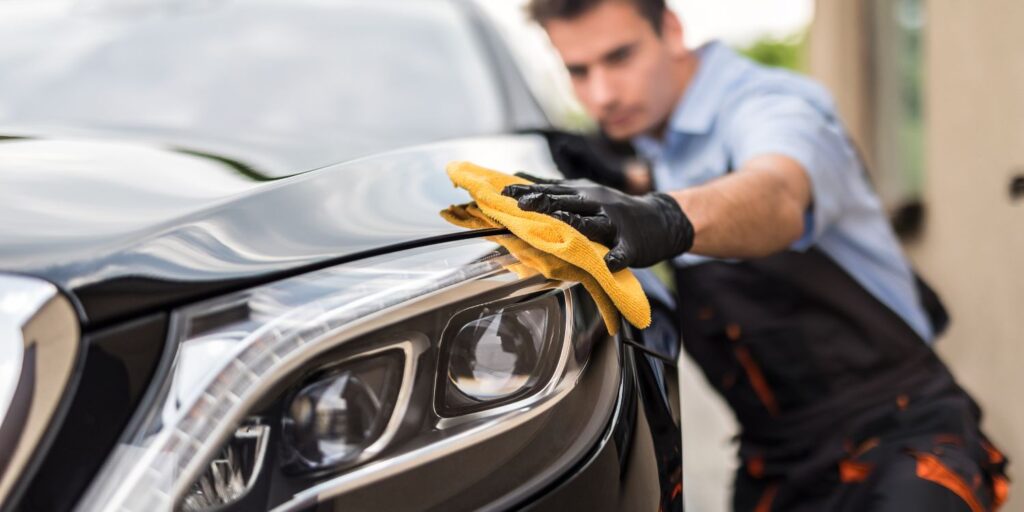 How much to tip car detailer