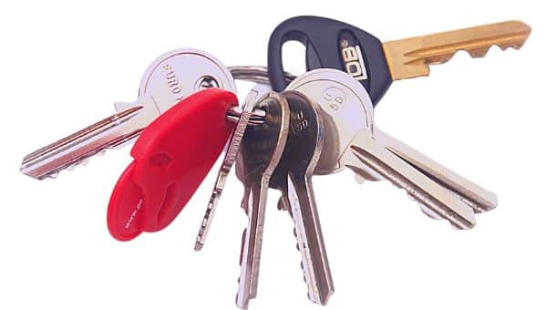 Use a staple remover to add keys to the key ring